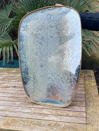 Specchio vintage con cornice in ottone