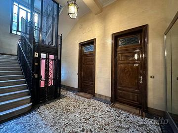 Immobile di 120 m² con 5 locali a Milano