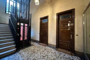 Immobile di 120 m² con 5 locali a Milano