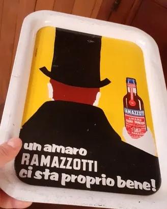 Vecchio vassoio pubblicitario amaro Ramazzotti