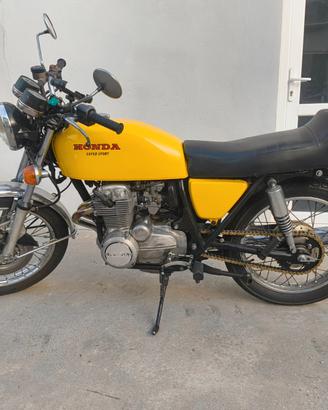 Moto Honda CB 400 Super Sport Gialla - 1976