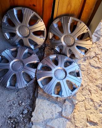 Cerchi in plastica R13