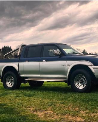 Mitsubishi l200
