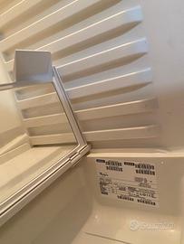 Frigorifero da incasso Whirlpool modello ARG 585/3