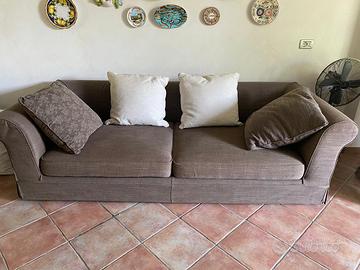 Divano letto matrimoniale Poltrone e Sofa