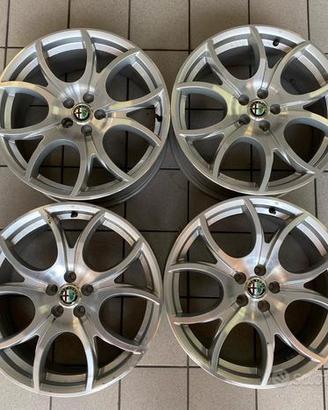 Cerchi in lega da 18 originali alfa romeo 147