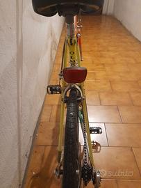 Bicicletta da corsa a Siena