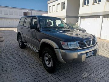 Nissan Patrol GR Y61 3.0 passo lungo