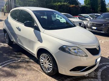 LANCIA Ypsilon 1.2 69 CV 5p. GPL Ecochic Gold