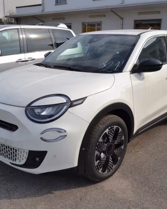 FIAT 600 1.2 Hybrid 110CV DCT MHEV La Prima KM Z