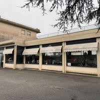 NEGOZIO A TRESCORE BALNEARIO