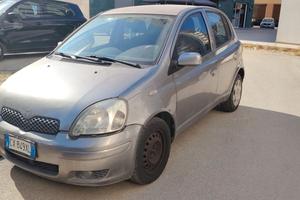Yaris 1.0 benzina