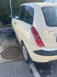 Lancia Ypsilon 1.4 Platino
