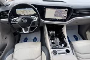 Volkswagen Touareg 3.0 V6 TDI SCR Atmosphere PELLE