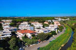 2 LOCALI A MONTALTO DI CASTRO
