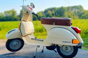 Vespa PX150 E