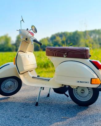 Vespa PX150 E