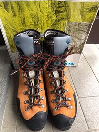 Scarponi alpinismo Mont Blanc Pro GTX