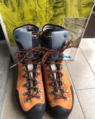 Scarponi alpinismo Mont Blanc Pro GTX