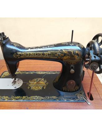 Macchina da cucire Singer d'epoca modello Sfinge