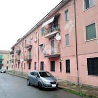 4 LOCALI A COSENZA