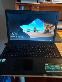 computer portatile Asus F552L