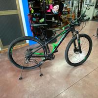 Bicicletta mountain bike cube