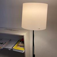 Lampada da terra piantana nera e bianca