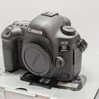 Canon EOS 5D Mark IV