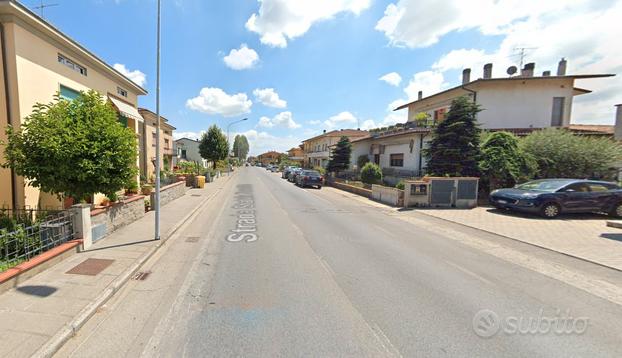 Stanza singola a pistoia