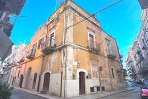 MONOLOCALE A BARLETTA