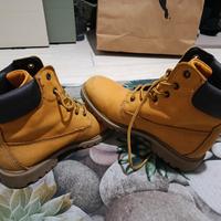 Scarpe  simil Timberland 