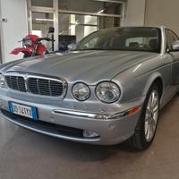Jaguar XJ 2.7 D V6 cat Executive