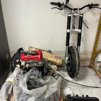 Husquarna nuda 900R Motore e Avantreno