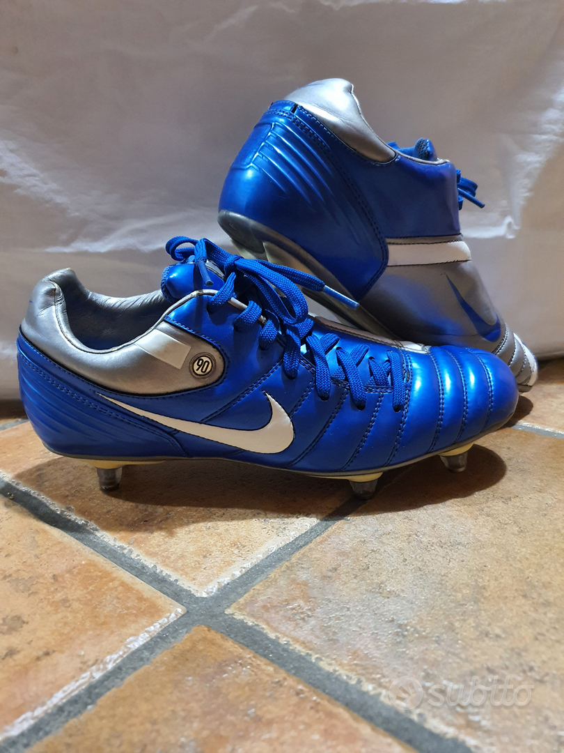 Scarpe da calcio shop nike anni 90