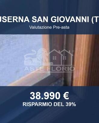 Immobile in asta di 81 m² con box auto a Luserna S