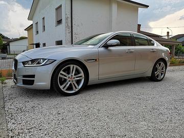 Jaguar XE 2.0D 180CV Aut. Portfolio