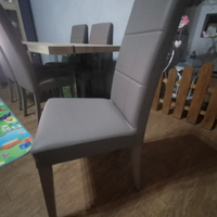 Tavolo moderno effetto legno +sedie
