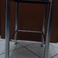 Sgabello anni '80 in metallo e corda