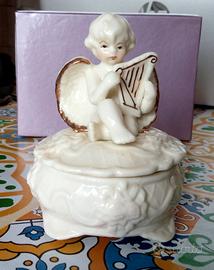 Piccolo angelo con arpa