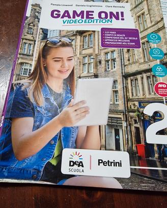 Libro di inglese seconda media.