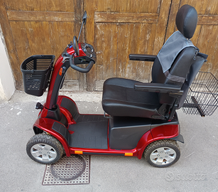 Scooter elettrico La Sovrana Maxi Reale