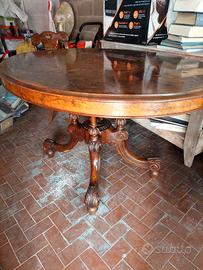 Tavolo antiquariato