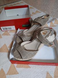 sandali con zeppa Benetton 