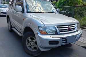 Mitsubishi Pajero DID 3.2 Autocarro