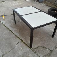 Tavolo da giardino piano in vetro
