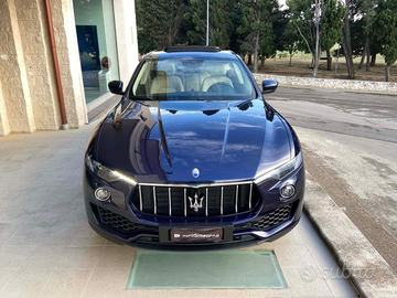 Maserati levante 3000 v6 275 cv
