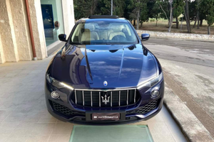 Maserati levante 3000 v6 275 cv