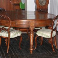 Tavolo rotondo con 6 Sedie