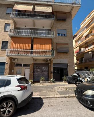 Torrevecchia - locale c/1